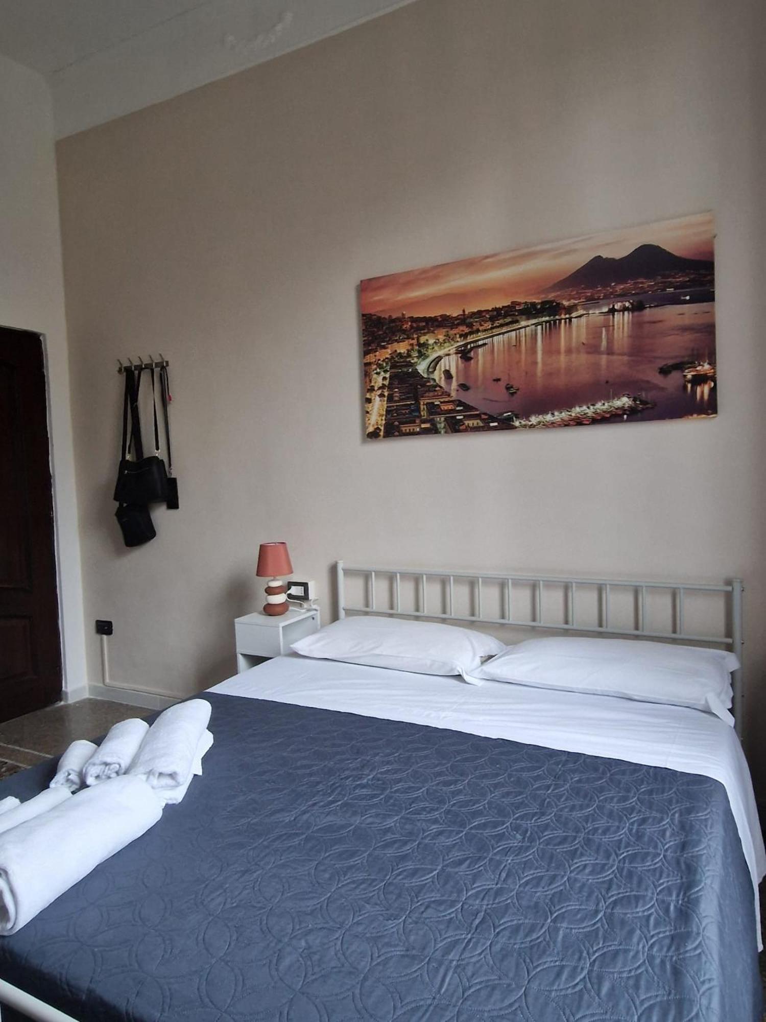 Bed and Breakfast Il Rifugio Di Garibaldi Nápoles Exterior foto