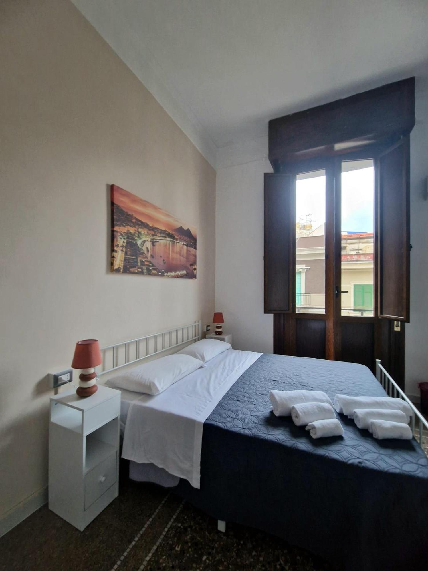 Bed and Breakfast Il Rifugio Di Garibaldi Nápoles Exterior foto
